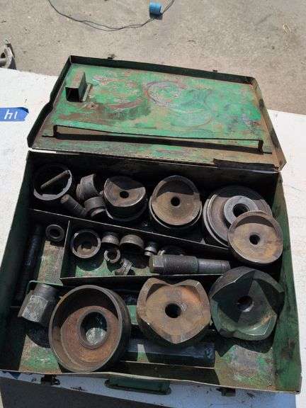 Greenlee Hydraulic Knockout Punch Set, image