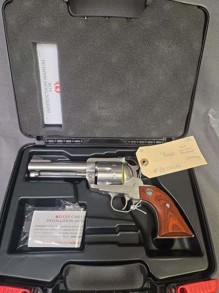 Ruger New Model Super Blackhawk. 357 Mag Revolver image