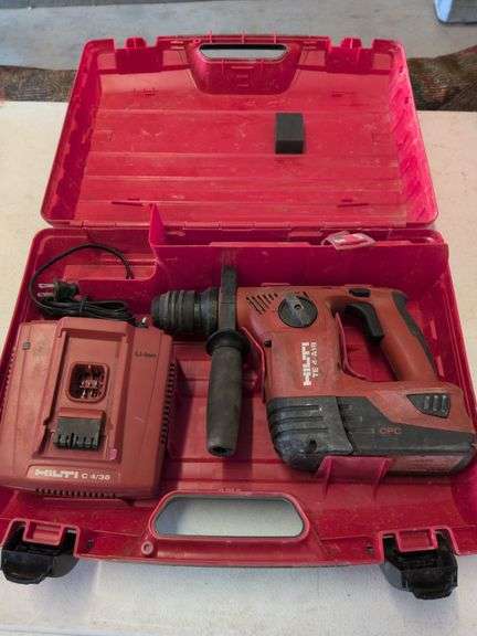 Hilti TE 4-A18 Cordless Rotary Hammer Drill.  With battery and charger image