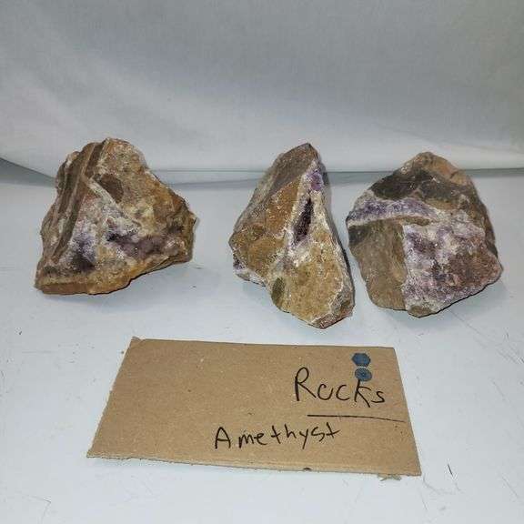 Amethyst rock lot image