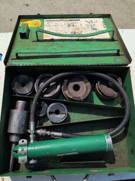 Greenlee Hydraulic Knockout Punch Set, with ram image