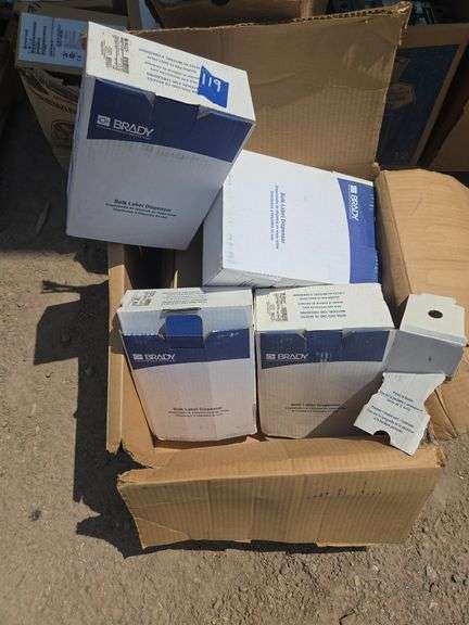 Box W/ Brady Bulk Label Dispenser image