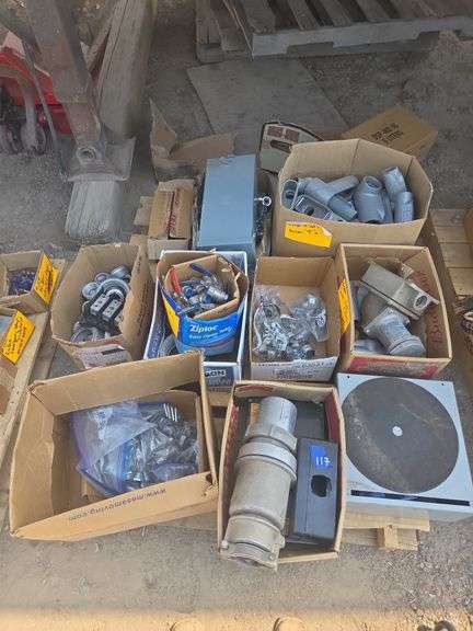 Pallet w/ Crouse Hinds Tees, Bull Nose, Fittings , Reducing Bushings, 2 Way Ball Valves,Crouse Hinds Unions, ETC image