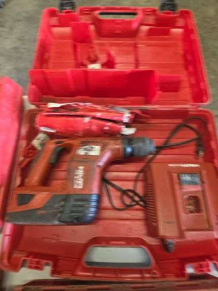 Hilti TE 4-A18 Cordless Hammer Drill w/ Battery Charger image
