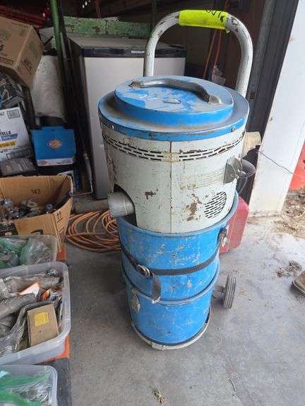 Vintage Shop Vac image