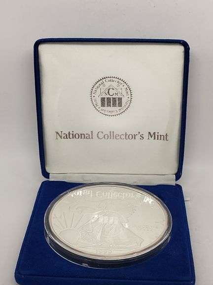 1999Large 1/2 Pound Select-Silver Eagle walking liberty-national collectors Mint w/case image