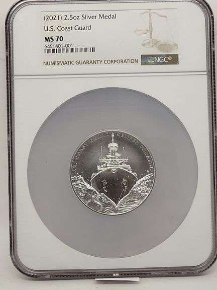 2021 2.5oz Silver Medal - U.S. Coast Guard MS70 image