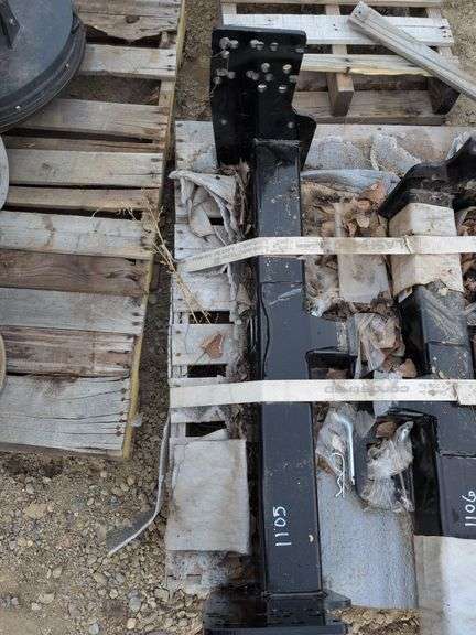 Service Body 16K Hitch for Recessed Bumper image