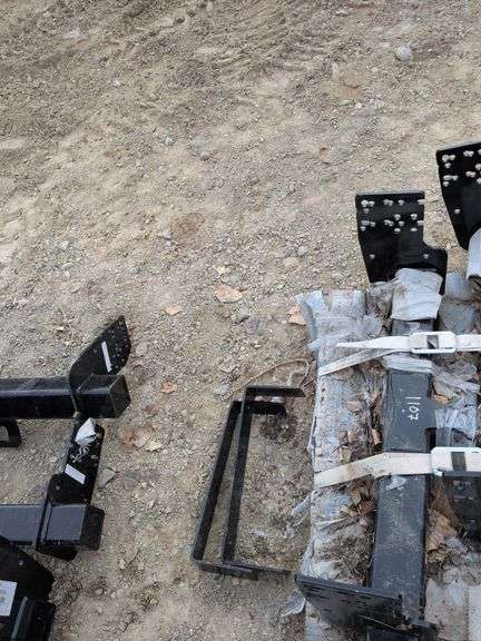 Service Body 16K Hitch for Recessed Bumper image