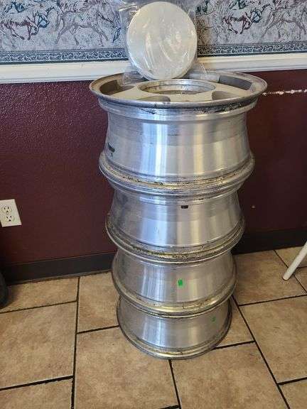 Set of Four GM Aluminum Wheels image