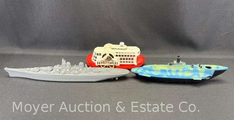 (3) Plastic Toy Ships, 9"-16"w image