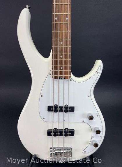 Peavey Milestone III 4-String Electric Bass Guitar, with Daddy's Music Soft Case image