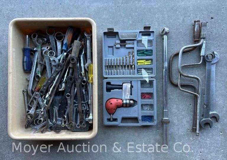 Group of Asst. Combination Wrenches, Screwdrivers, Sockets, Nut Drivers, Etc. image