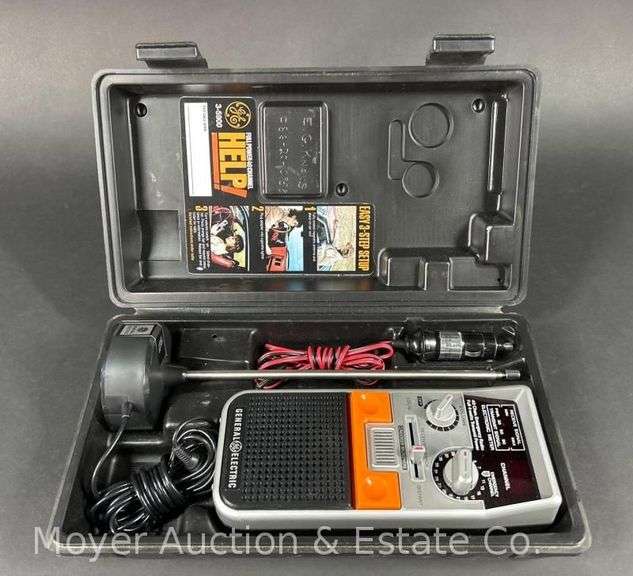 GE HELP! 40 Channel 2- Way Radio, Appears New with Original Case image