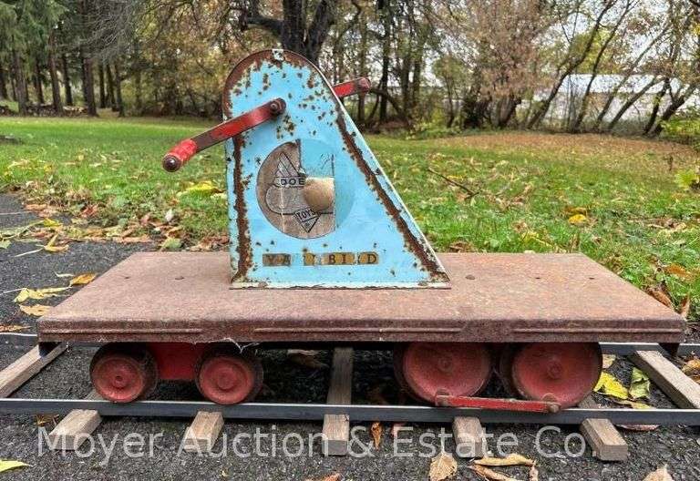 Doepke Toys Yardbird Hand-Crank Hand-Car, Chain Drive, 27.5" Long image