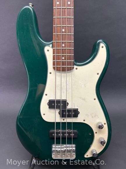 Fender Squier P-Bass Special 4-String Electric Bass, with Levys Soft Case image