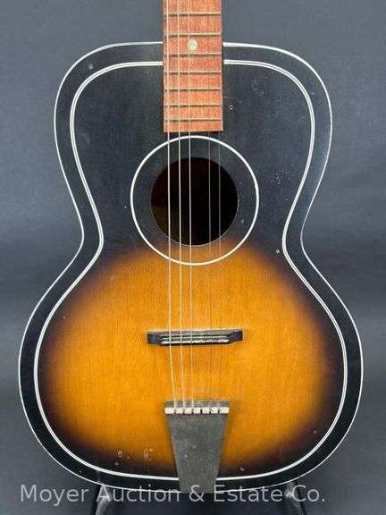 TrueTone Sunburst Acoustic Guitar image