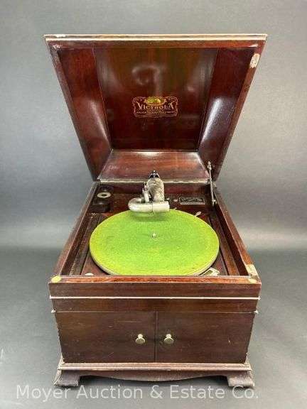 Antique Victor Talking Machine Table Top Victrola image