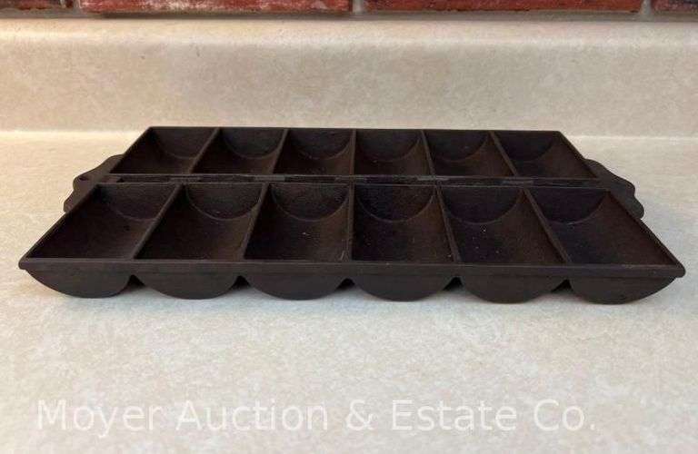 Griswold Cast Iron NES No. 11 French Roll Pan, 12.75"w image