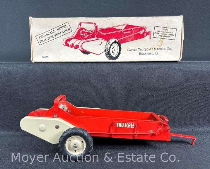 Tru-Scale Model Tractor Spreader, with Original Box,10.5"w image