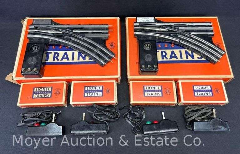 (2) Lionel Right Hand Remote Control Switches and (4) No. 022 Controllers, with Boxes image