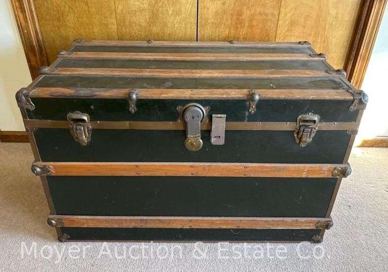 Large Flat Top Trunk, 40"x22"x24" image