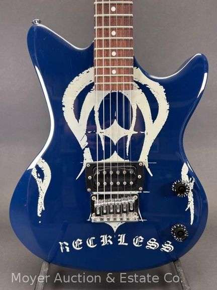 First Act ME423 Electric Guitar image