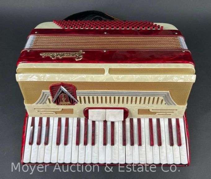 Frontalini Accordion, with Case image
