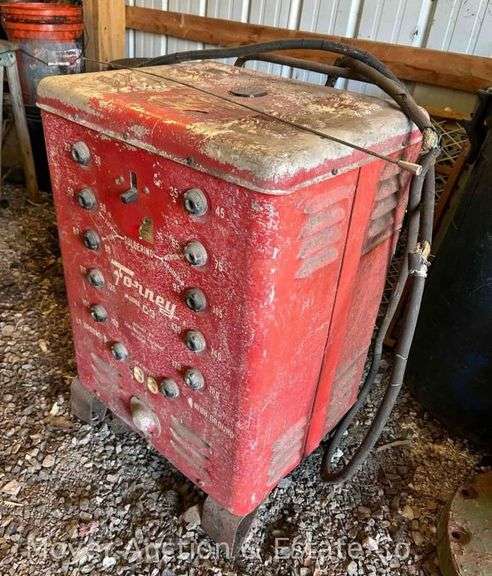 Forney C-3 Welder, Condition Unknown, Needs New Cables image