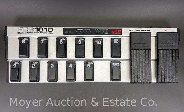 Behringer FCB1010 Midi Foot Controller, 27"w image