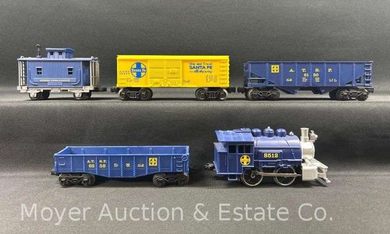 Lionel No. 8512 Santa Fe 0-4-0 Locomotive with 4 Freight Cars