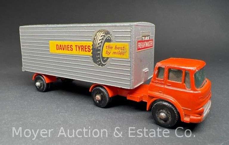 Matchbox Major Pack No. 2, Bedford Tractor & York Trailer image