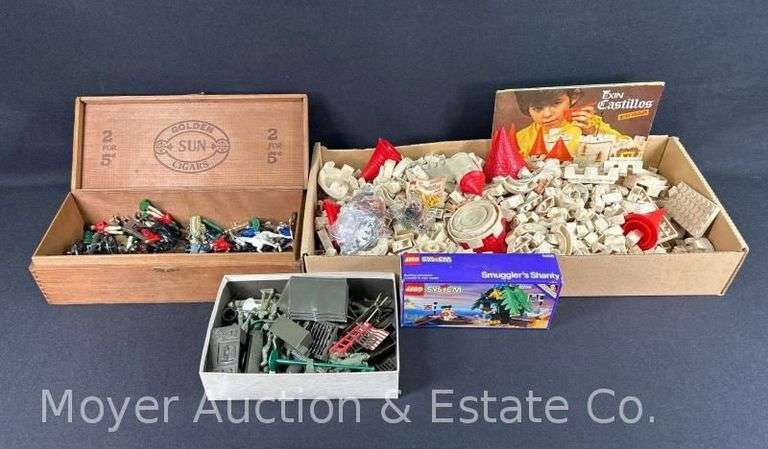 Group of Toy Soldiers, Castle Building Blocks, Lego, Etc. image