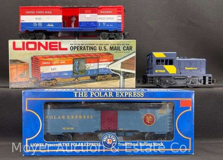 Lionel Republic Steel Switcher, Operating Mail Car and Polar Express Reefer image
