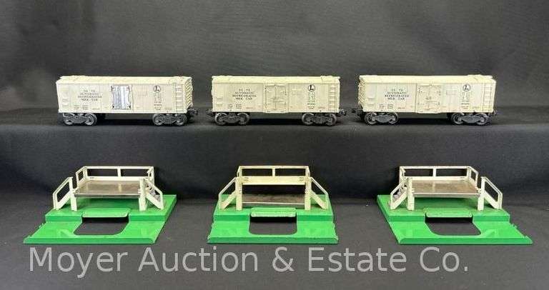 (3) Lionel No. 3472 Operating Milk Cars, with Original Boxes image