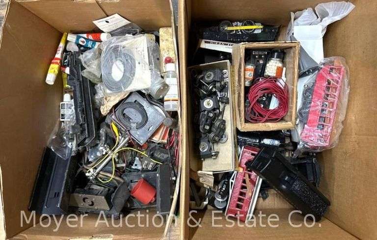 Group of Misc. Repair or Parts Locomotives, Accessories, Parts, Pieces, Etc. image