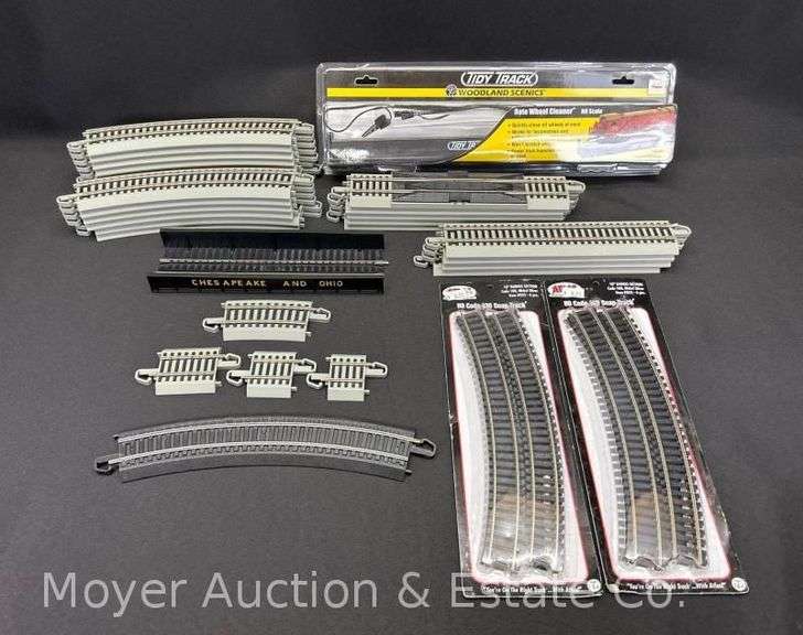 Group of HO Scale Bachmann "FastTrac", RotoWheel Cleaner, Etc. image