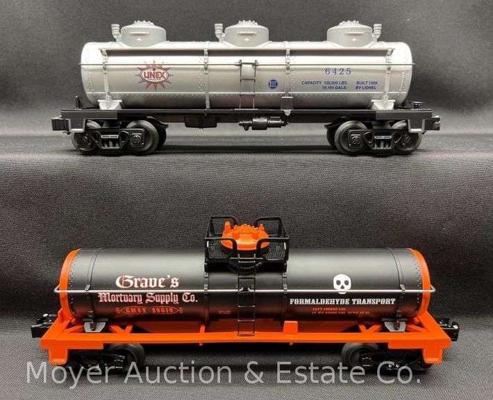 (2) Lionel Tank Cars, No. 16187 and 29619, with Original Boxes image