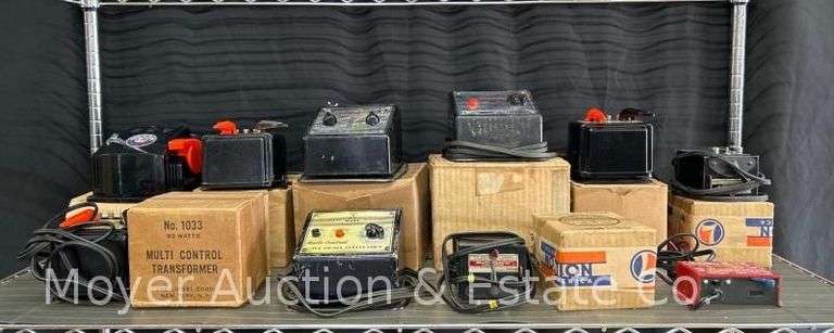 (10) Lionel Transformers, Some with Boxes image