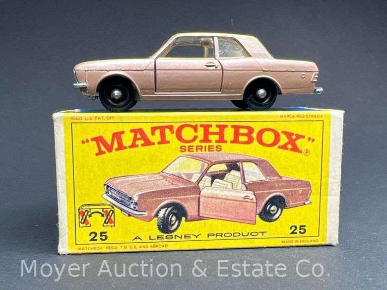 Lesney Matchbox No. 25 Ford Cortina, with Box image