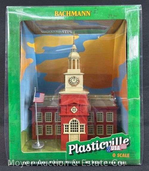 Bachmann Plastiville Town Hall, with Original Box image