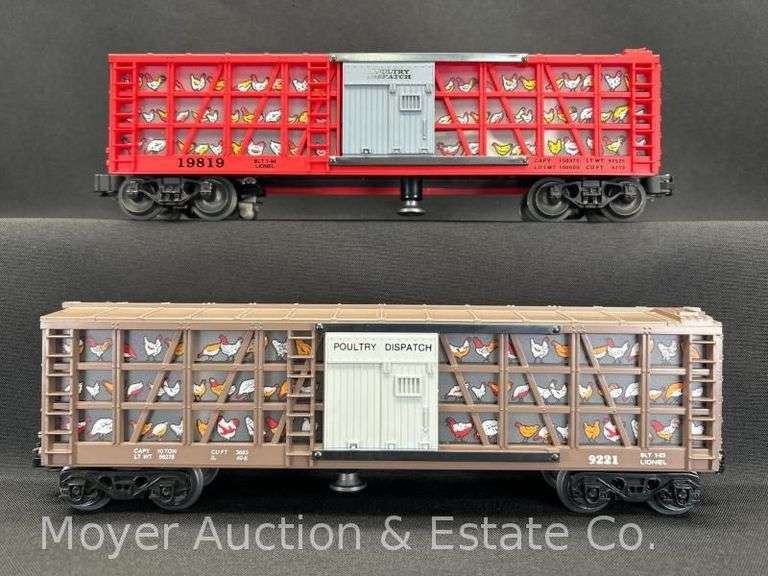 (2) Lionel Poultry Cars, No. 9221 and 19819, with Original Boxes image