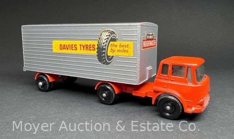 Matchbox Major Pack No. 2, Bedford Tractor & York Trailer image