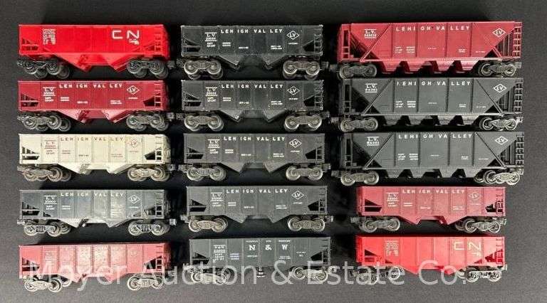 (15) Lionel Hopper Cars image