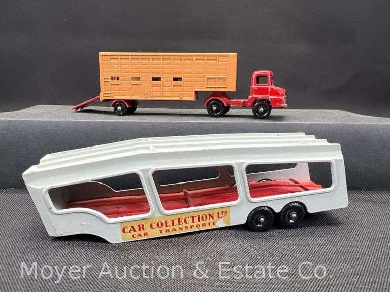 Matchbox Major Pack No. 7, Thames Trader Jennings Cattle Truck and Car Transporter Trailer image