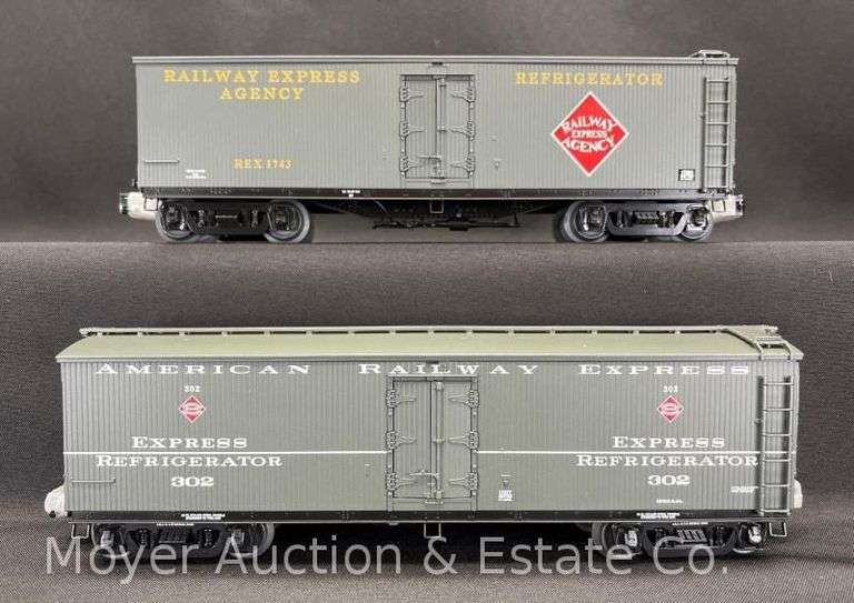 (2) Lionel Railway Express Milk Cars, No. 17365 and 17377, with Original Boxes image