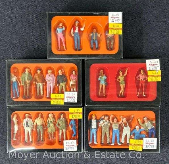 Group of Preiser People image