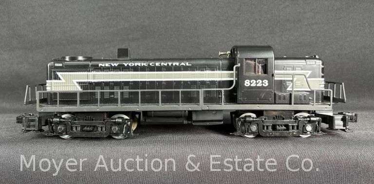 Lionel New York Central Alco RS-3 Diesel Locomotive, No. 18835, with Original Box image