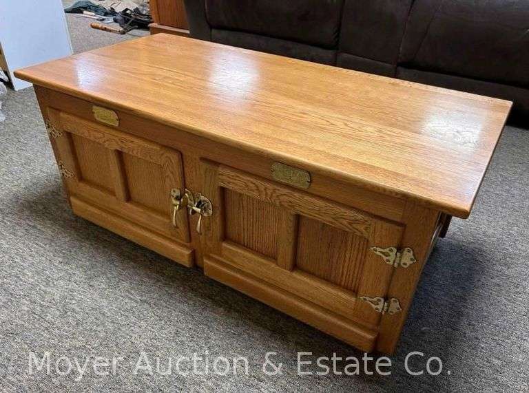 White Clad Oak Coffee Table, with Lift-top, on Casters 44"x22"x17"h image