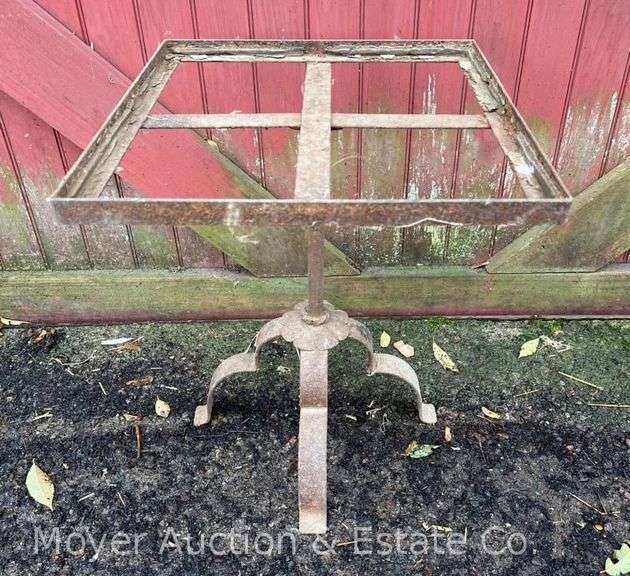 Metal Frame Side Table (for tile or inset top) 16.5"x16.5" Top, 21"h image